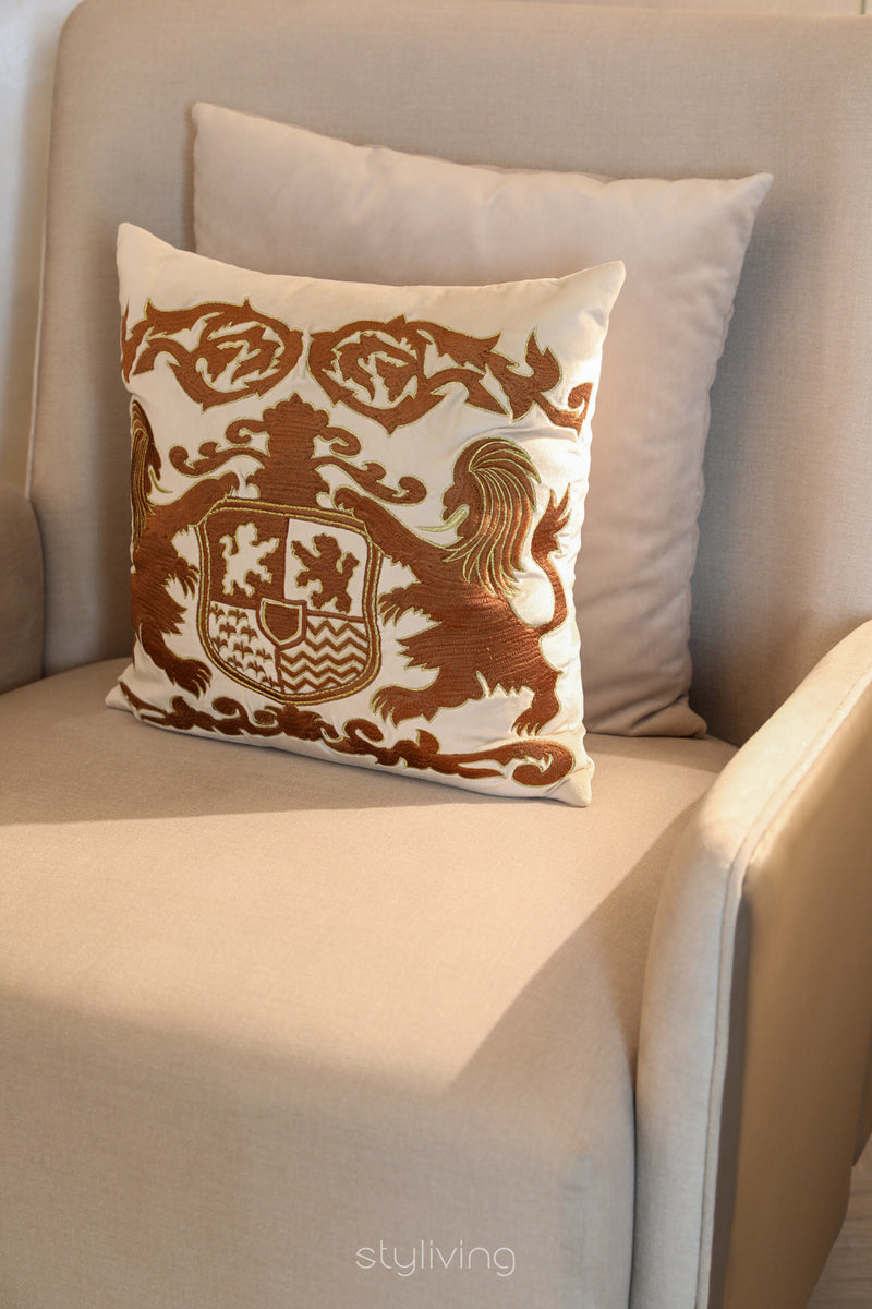 Lion Printed Velvet Cushion Cover