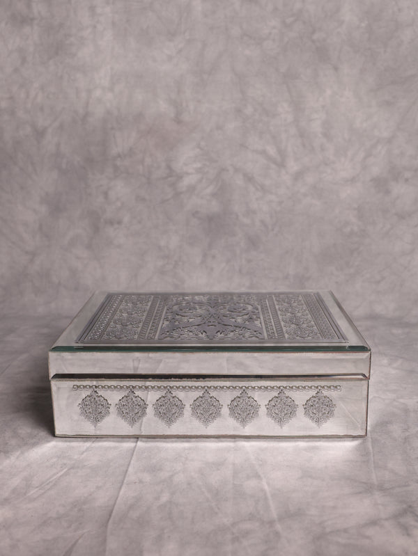 Ivory Azure Carve Gift Box (Silver)